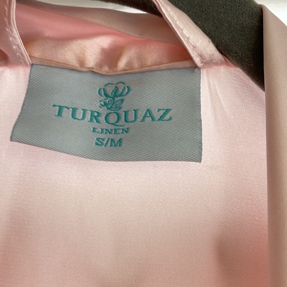 Pink Silk Robe - Picture 2 of 3